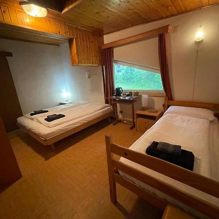 Picchio Rosso - Stanza Privata Con Bagno In Val Di Fassa Hotel Pera Luaran gambar